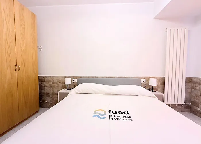 M457- Marcelli, Trilocale Con Corte, Aria Condizionata E Posto Auto *